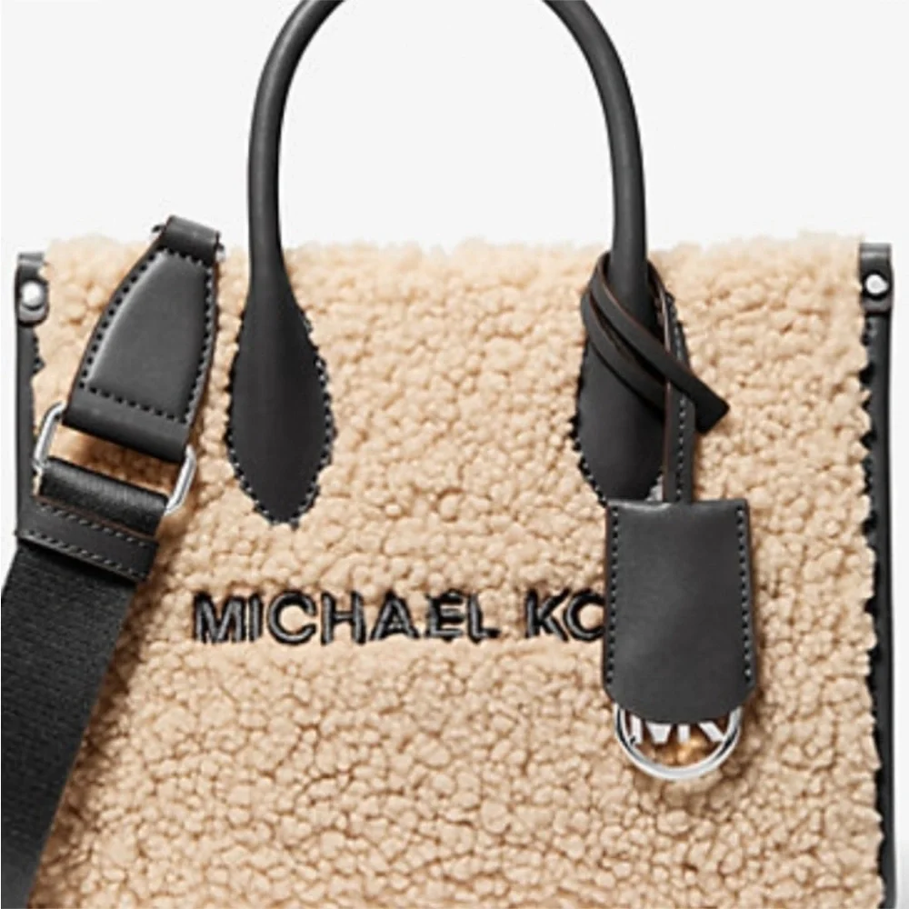 Michael Kors Cream and Black Crossbody Sheepskin Bag - Picture 2 of 8